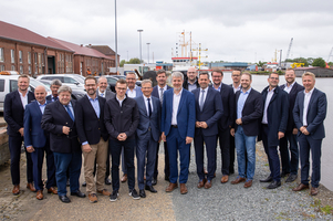Koordinator für maritime Wirtschaft zu Besuch in den NPorts-Häfen
