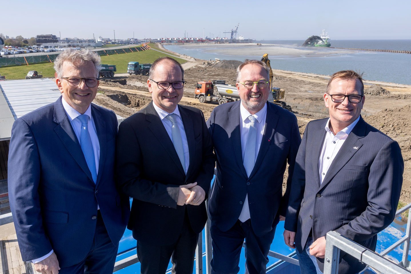 Hafenentwicklung in Cuxhaven und Stade