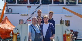 Schwimmender Staubsauger