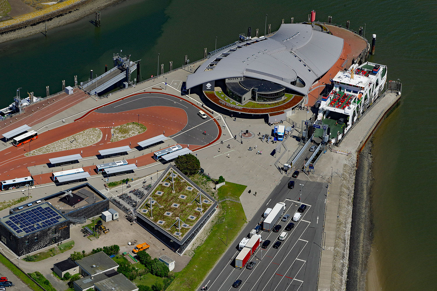 Südmole Norderney: Veränderter Bauablauf wegen Priorisierung des LNG-Anlegers in Wilhelmshaven