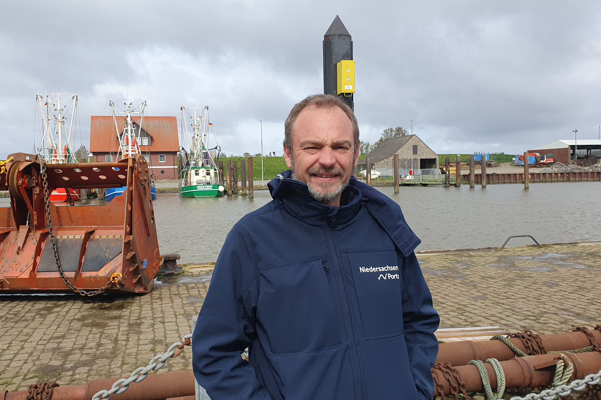 Niedersachsen Ports sichert Hafenzufahrt in Fedderwardersiel
